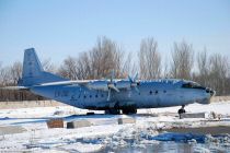 Antonov An-12 RussiaAF-Manas-23fev2008-DSC_0059.jpg